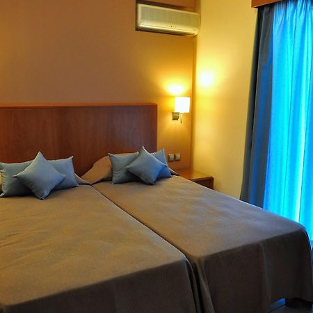 Sandys Studios Apartments And Log Villas بساليدي المظهر الخارجي الصورة